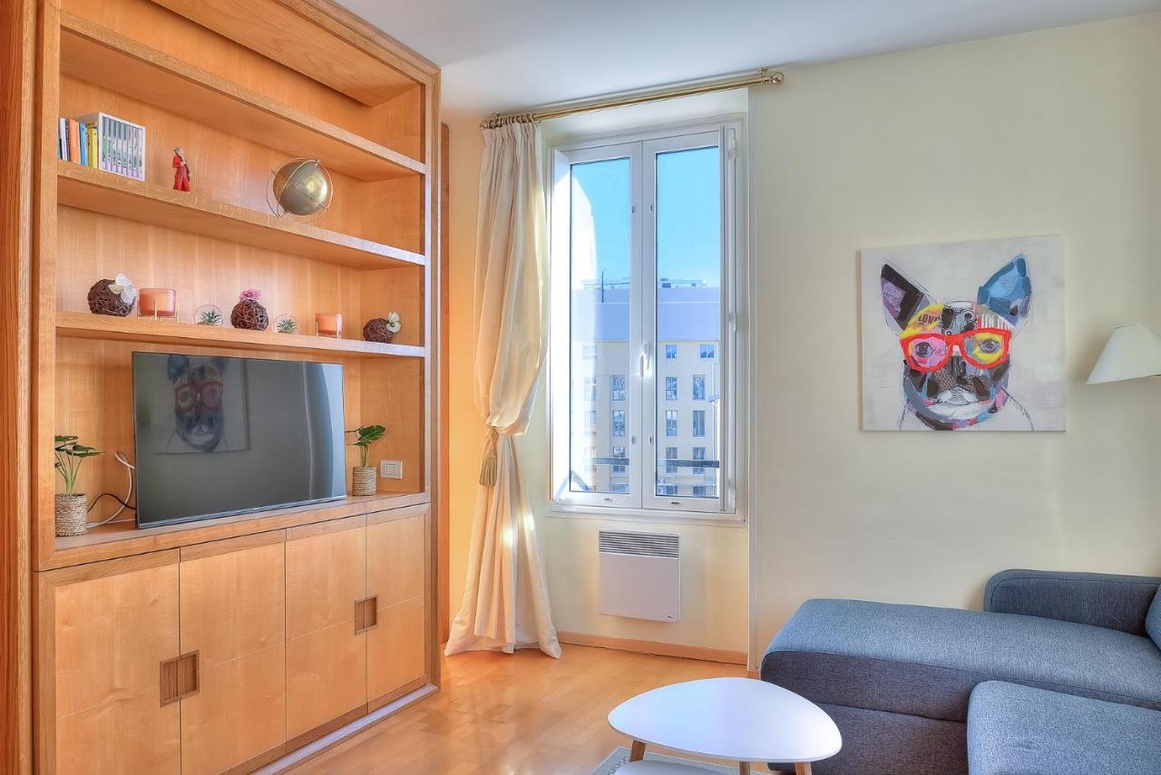 Apartamento com 1 Quarto