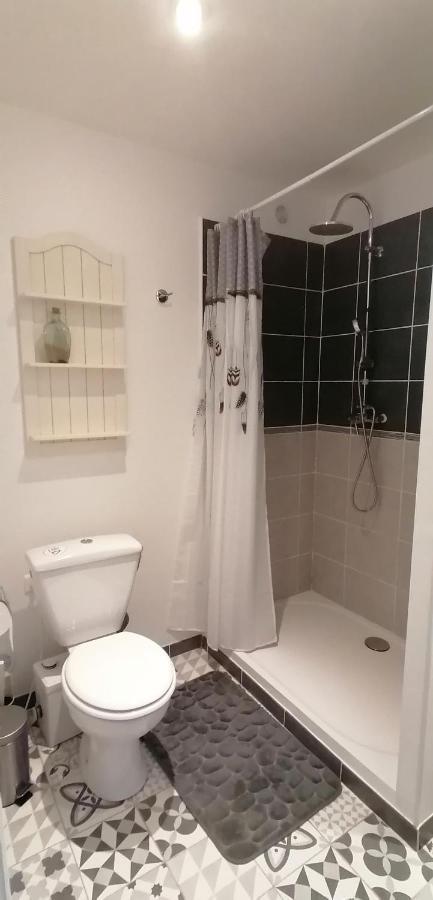 Quarto Duplo com Casa de Banho Privativa
