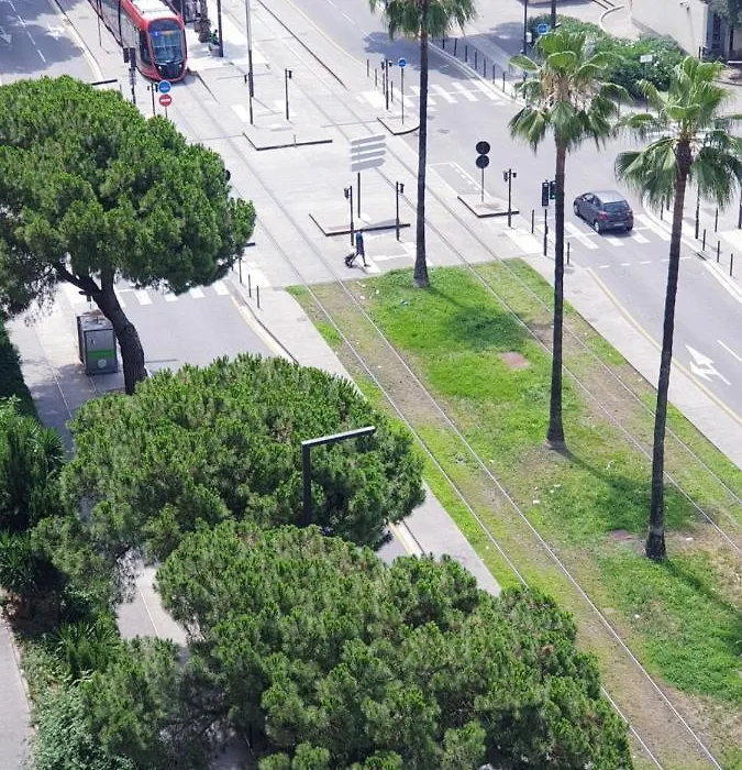 Private Room Near Airport 5 Min Train 3 Min And Tram On Site, Beach 7 Min, 2 Showers And 2 Toilets , Chambres Privatives Proche Aeroport 5 Min Train 3 Min Et Tramway Sur Place, Plage 7 Min, 2 Douches Et 2 Wc-1